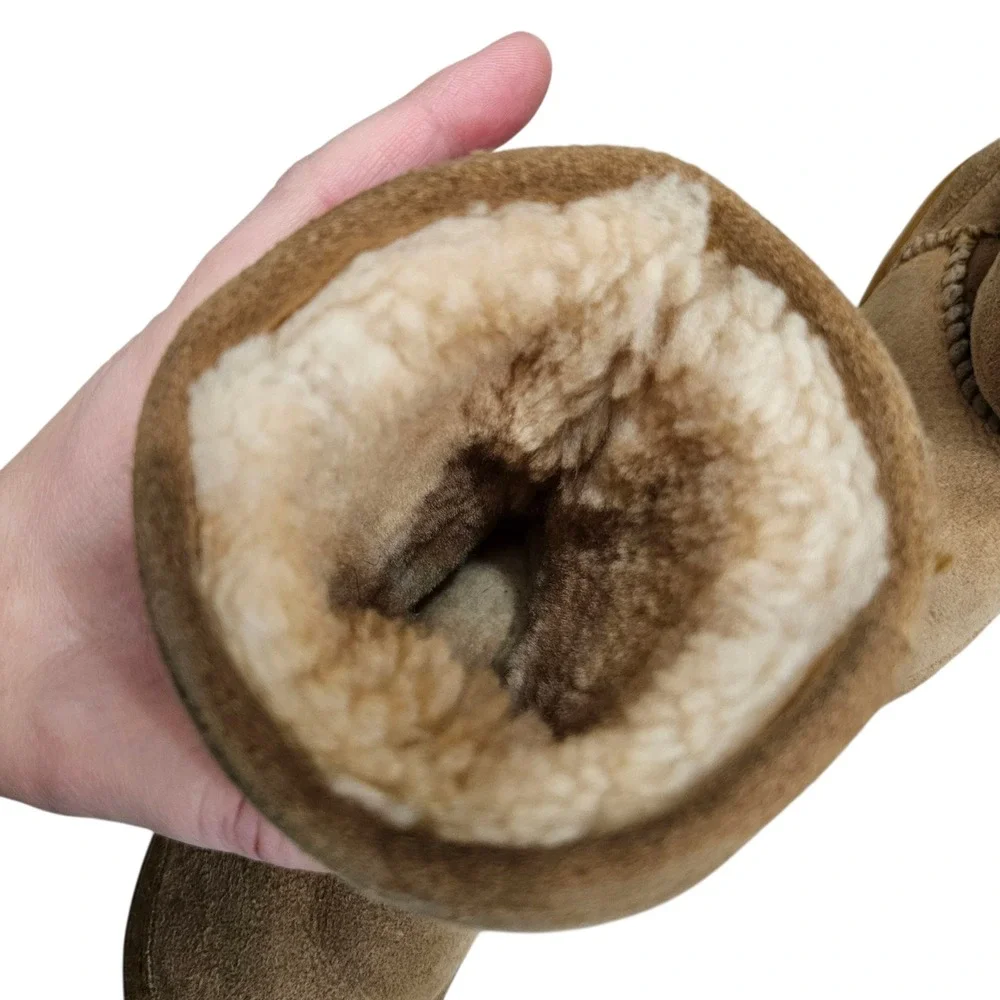 Minnetonka Moccasin Winter Boots Tan‎ Suede Shearling Lined Kids Size 9 Unisex